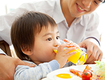 食事・おやつは時間を決めて